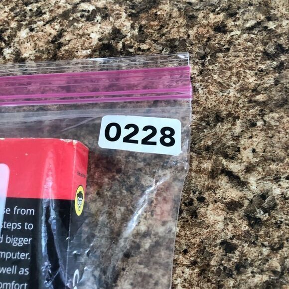 Computers for Seniors for Dummies 5th Edition Windows 10 Guide Book - Picture 8 of 9